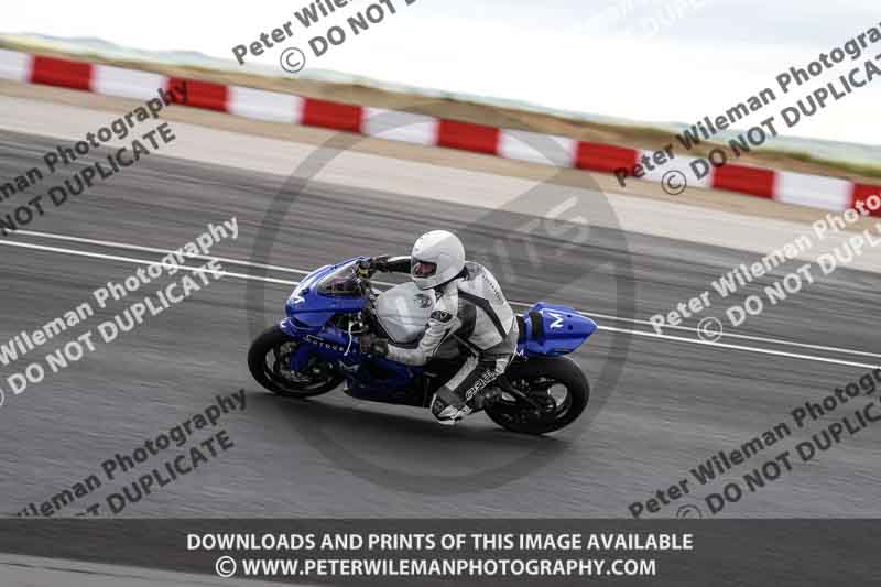 cadwell no limits trackday;cadwell park;cadwell park photographs;cadwell trackday photographs;enduro digital images;event digital images;eventdigitalimages;navarra;no limits trackdays;peter wileman photography;racing digital images;trackday digital images;trackday photos